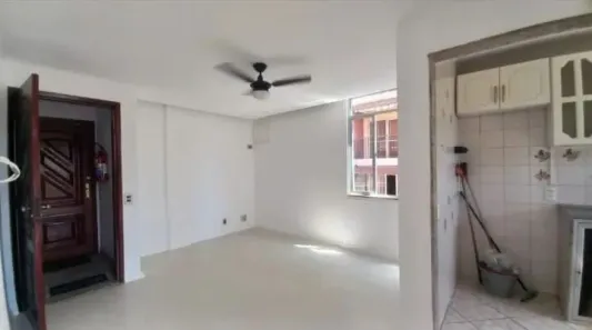 Apartamento com 2 Quartos para alugar, 50m² no Tanque, Rio de Janeiro