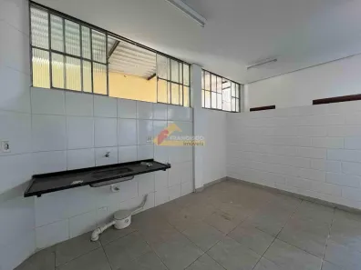 Ponto Comercial para alugar, 120m² no Casa Nova, Divinópolis