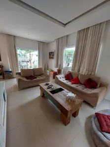 Casa de Condomínio com 3 Quartos para alugar, 200m² no Peró, Cabo Frio