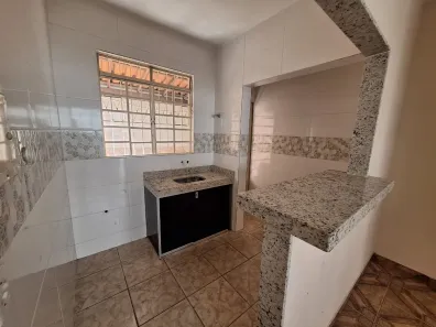 Casa com 2 Quartos à venda, 54m² no Primeiro de Maio, Belo Horizonte
