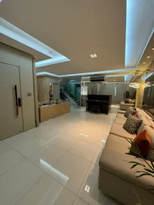 Casa de Condomínio com 6 Quartos à venda, 390m² no Adrianópolis, Manaus