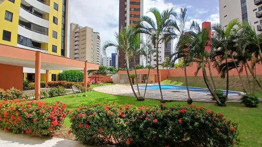 Apartamento com 2 Quartos para alugar, 56m² no Candelária, Natal