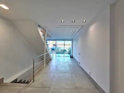 Ponto Comercial à venda, 83m² no Recreio dos Bandeirantes, Rio de Janeiro