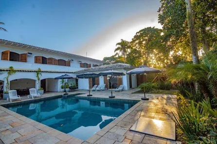 Casa com 8 Quartos para venda ou aluguel, 700m² no Balneário Praia do Pernambuco, Guarujá