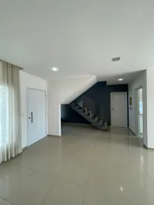 Casa de Condomínio com 3 Quartos para alugar, 300m² no Ponta Negra, Manaus