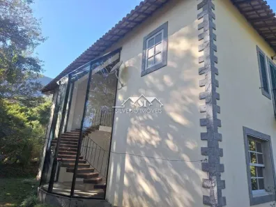 Casa de Condomínio com 4 Quartos para alugar, 240m² no Samambaia, Petrópolis