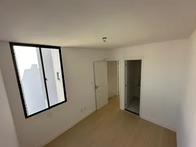 Casa de Condomínio com 2 Quartos para alugar, 70m² no Ponta Negra, Manaus