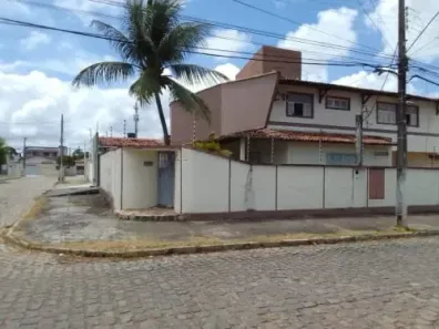 Casa com 3 Quartos para alugar, 250m² no Neópolis, Natal