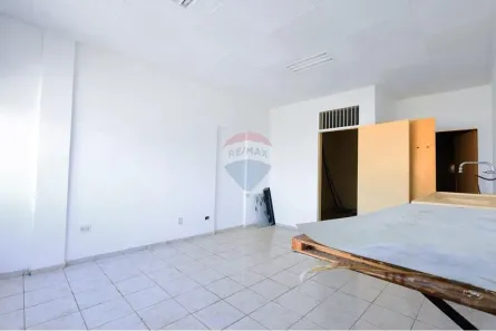 Sala Comercial à venda, 39m² no Santo Antônio, Recife