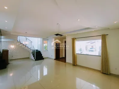 Casa de Condomínio com 3 Quartos à venda, 240m² no Castelo, Tremembé