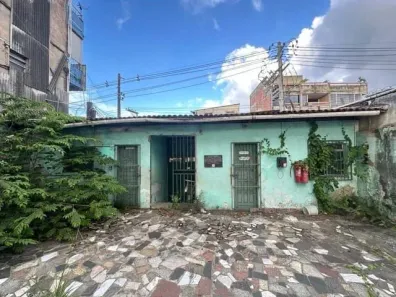 Ponto Comercial para alugar, 700m² no Águas Claras, Salvador