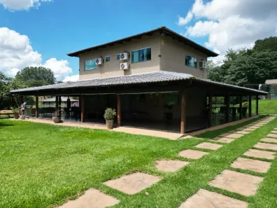 Fazenda/Sítio com 4 Quartos à venda, 1000m² no Área Rural de Inhumas, Inhumas