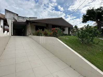 Casa com 4 Quartos para alugar, 227m² no Centro (Iguabinha), Araruama
