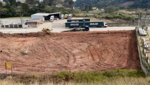 Galpão/Depósito/Armazém para venda ou aluguel, 2000m² no Parque Paraíso, Itapecerica da Serra
