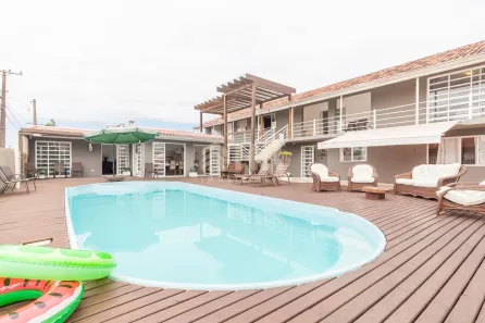 Sobrado com 13 Quartos à venda, 424m² no Balneário Inajá, Matinhos