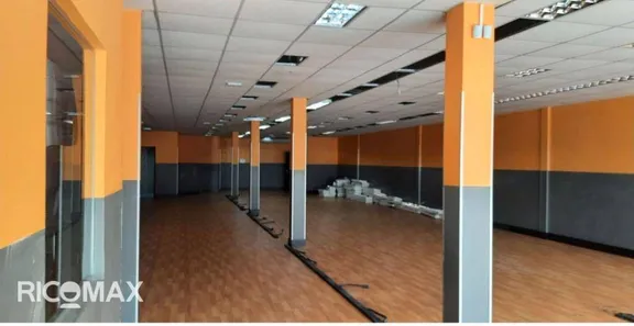 Ponto Comercial para alugar, 780m² no Resgate, Salvador