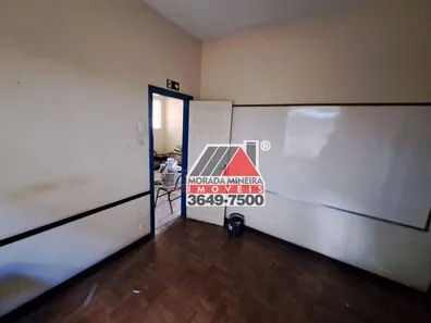 Casa com 9 Quartos para alugar, 360m² no São João Batista, Santa Luzia
