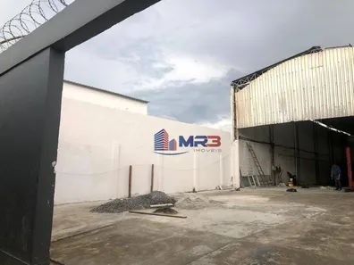 Galpão/Depósito/Armazém para venda ou aluguel, 500m² no Pechincha, Rio de Janeiro