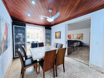 Casa com 3 Quartos à venda, 261m² no São José, Belo Horizonte
