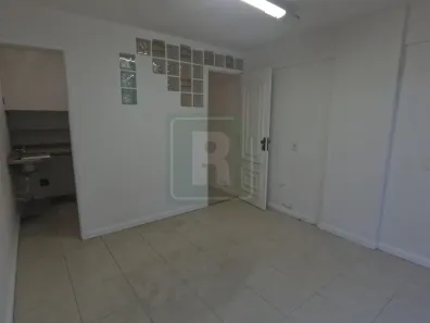 Sala Comercial à venda, 30m² no São Francisco, Niterói