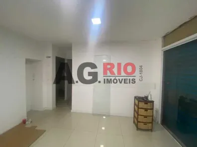 Ponto Comercial para alugar, 535m² no Taquara, Rio de Janeiro