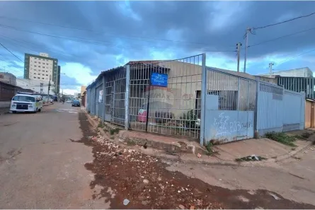 Casa com 5 Quartos à venda, 180m² no Samambaia Sul, Brasília
