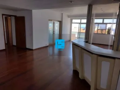 Apartamento com 3 Quartos para alugar, 256m² no Leme, Rio de Janeiro