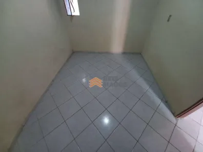 Casa de Condomínio com 3 Quartos para alugar, 56m² no Alecrim, Natal