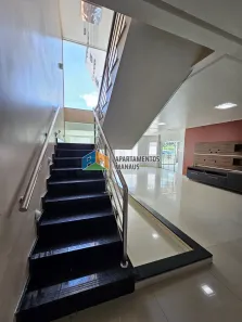 Sobrado com 5 Quartos para venda ou aluguel, 300m² no Flores, Manaus