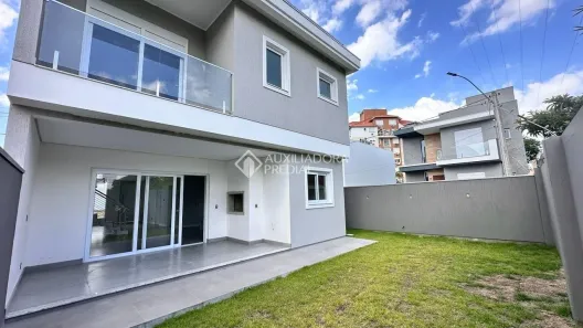Casa de Condomínio com 3 Quartos à venda, 228m² no Igara, Canoas