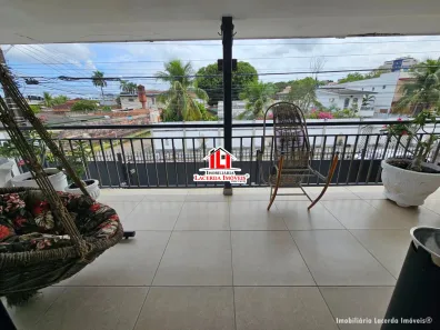 Casa com 4 Quartos à venda, 318m² no Compensa, Manaus