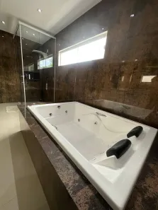 Casa de Condomínio com 5 Quartos para venda ou aluguel, 600m² no , Porto Seguro