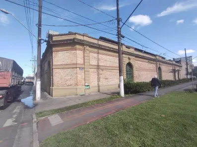 Sala Comercial para alugar, 4515m² no Paquetá, Santos