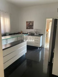 Casa de Condomínio com 4 Quartos para alugar, 360m² no Granja Olga I, Sorocaba