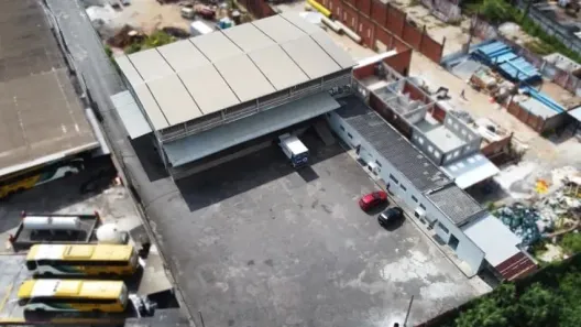 Galpão/Depósito/Armazém para alugar, 700m² no Fazenda Grande do Retiro, Salvador