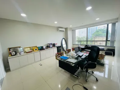 Sala Comercial à venda, 35m² no Adrianópolis, Manaus
