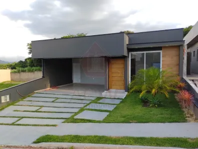 Casa de Condomínio com 4 Quartos para venda ou aluguel, 137m² no Pinhal, Cabreúva
