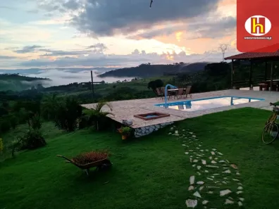 Fazenda/Sítio com 3 Quartos à venda, 70000m² no , Brumadinho