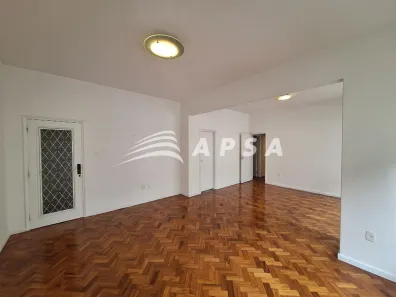 Apartamento com 4 Quartos para alugar, 157m² no Leme, Rio de Janeiro
