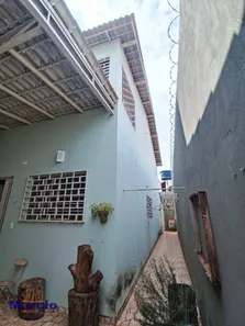 Sobrado com 4 Quartos à venda, 200m² no Residencial Morro da Cruz, Brasília