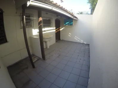 Casa de Condomínio com 2 Quartos para alugar, 70m² no Vila Valqueire, Rio de Janeiro