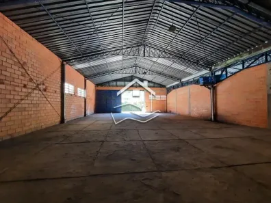 Galpão/Depósito/Armazém para alugar, 460m² no Pedro do Rio, Petrópolis