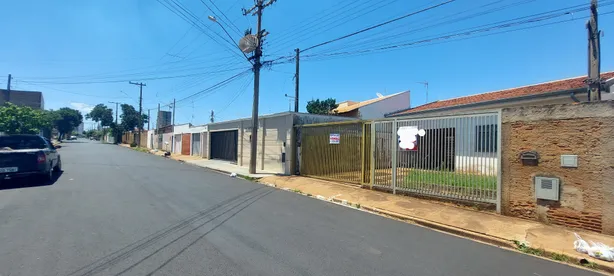 Casa com 3 Quartos à venda, 136m² no Vila Yamada, Araraquara