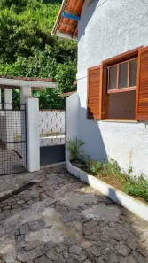 Casa com 2 Quartos para alugar, 60m² no Duchas, Petrópolis