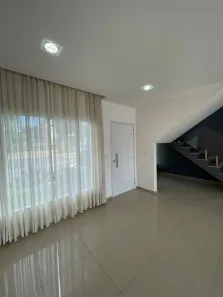 Casa de Condomínio com 3 Quartos para alugar, 300m² no Ponta Negra, Manaus