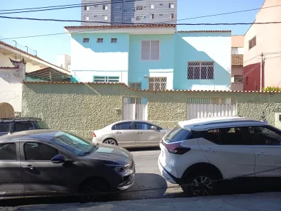 Casa com 4 Quartos para alugar, 200m² no Santa Tereza, Belo Horizonte
