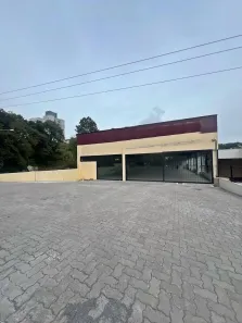 Ponto Comercial para alugar, 400m² no Cruzeiro, Caxias do Sul