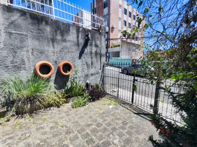 Casa com 4 Quartos para venda ou aluguel, 400m² no Vila Laura, Salvador