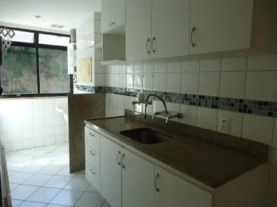 Apartamento com 2 Quartos para alugar, 73m² no Laranjeiras, Rio de Janeiro