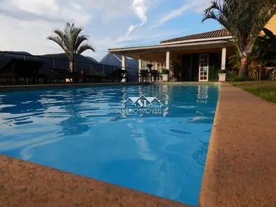 Casa de Condomínio com 6 Quartos para venda ou aluguel, 700m² no Cuiabá, Petrópolis
